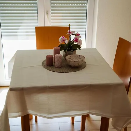 Sara Apartment Makarska